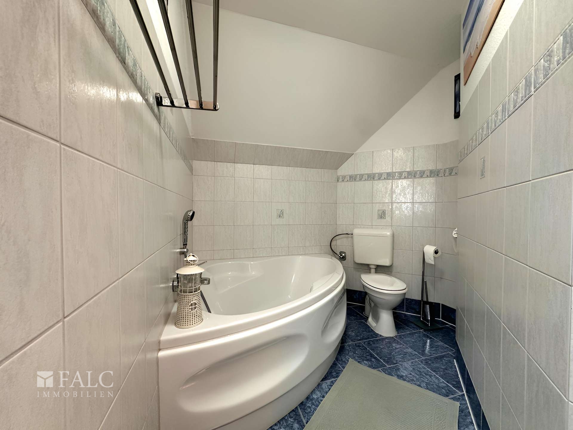 Vollbad Wanne OG